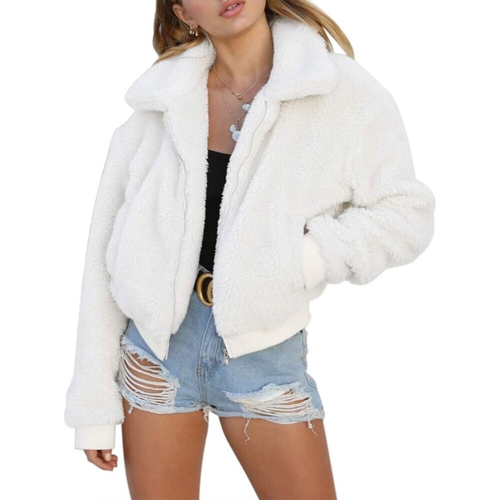 Women's Short Faux Fur Coat Shaggy Jacket with Pockets Warm Winter Zip-Up White